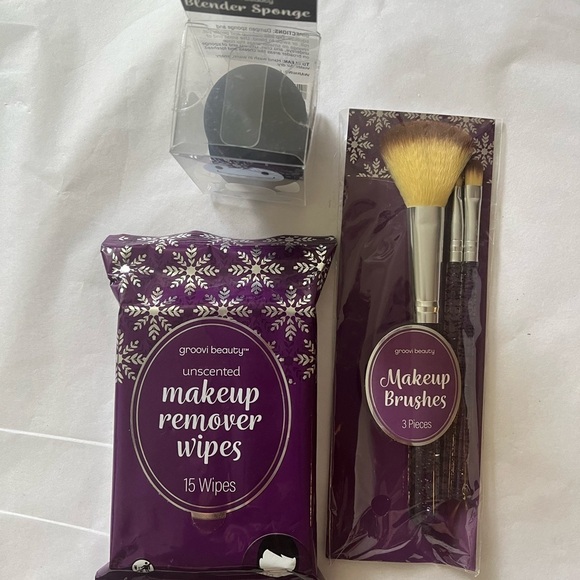 Beaty bundle of 3 items by groovi beauty - Picture 3 of 7